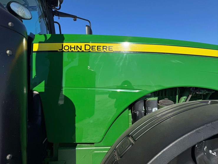 2012-john-deere-8310r-image-21