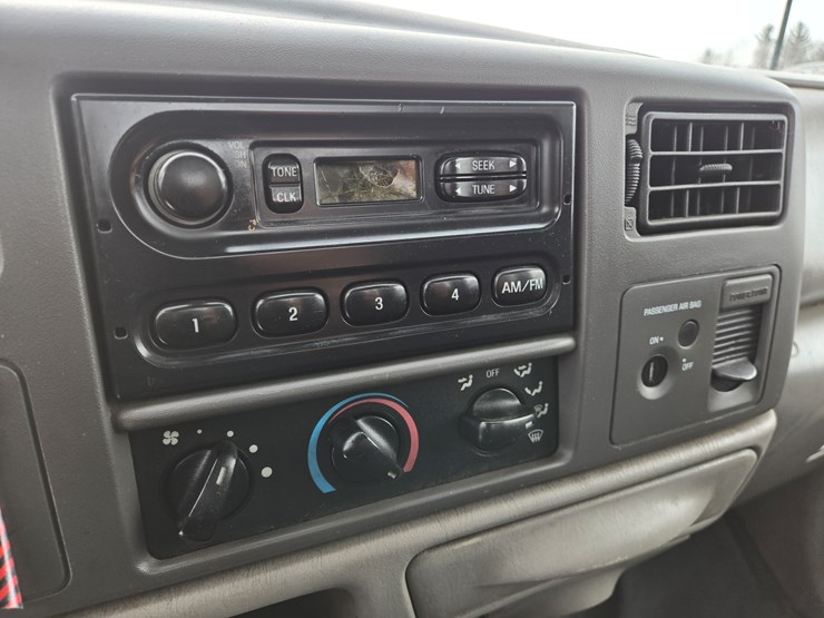 2001-ford-f350-image-55