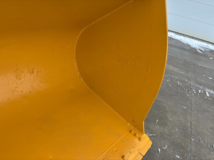 2019-deere-544l-image-16