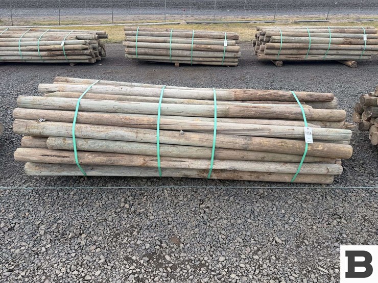 ..-wooden-posts-image-1