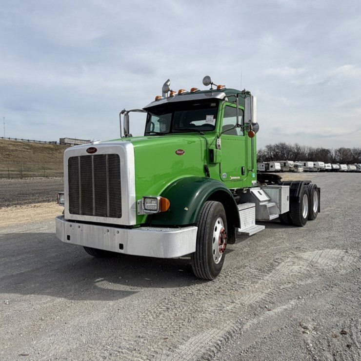 2021 PETERBILT 367
