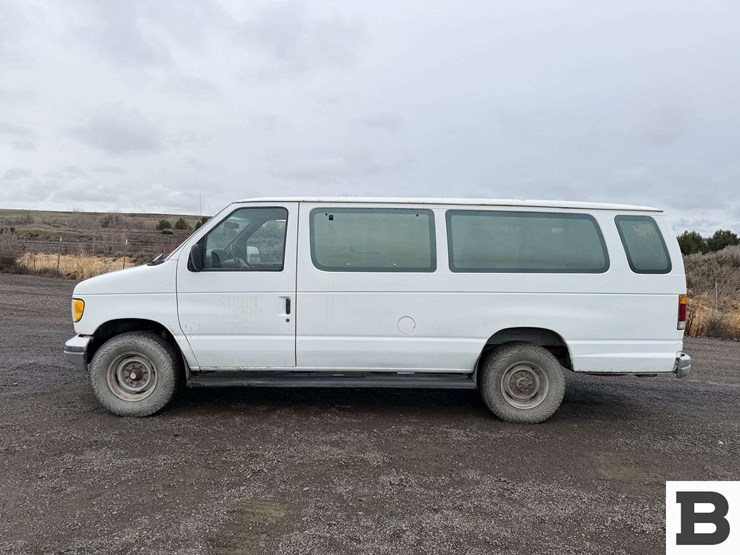 1992-ford-econoline-350-image-2