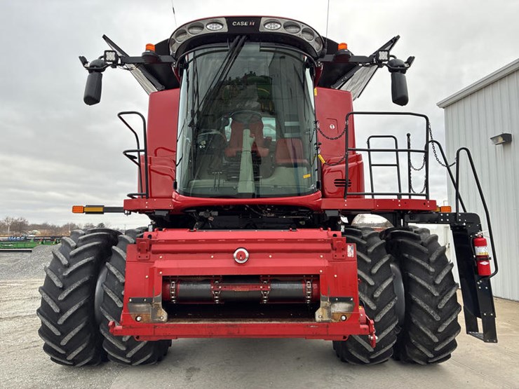 2024-case-ih-8250-image-9
