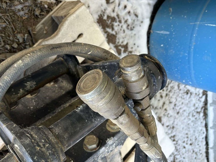 backhoe-jackhammer-image-2