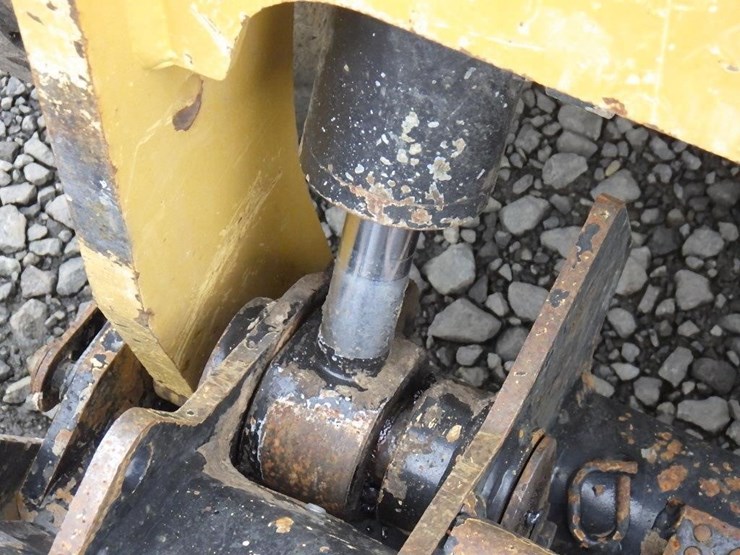 caterpillar-226d3-image-18