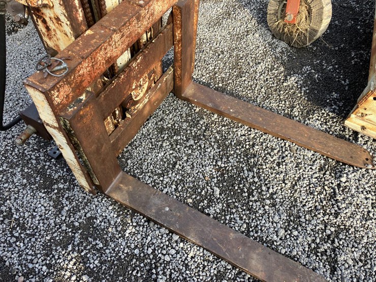 #5019-•-3pt-forklift-image-2