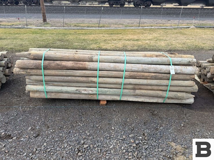 ..-wooden-posts-image-1