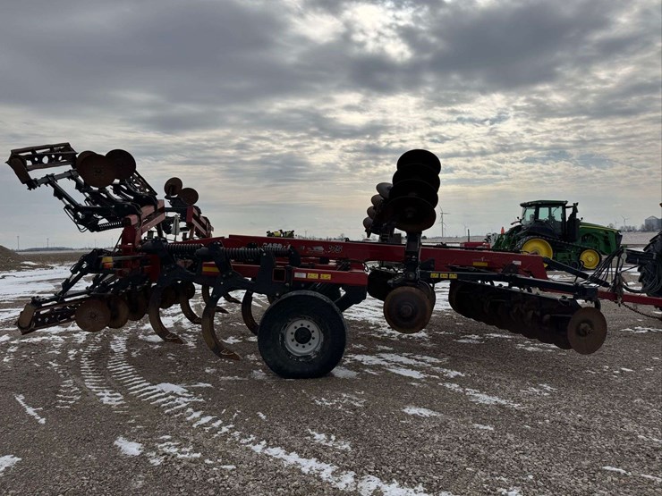 2016-case-ih-2016-image-5