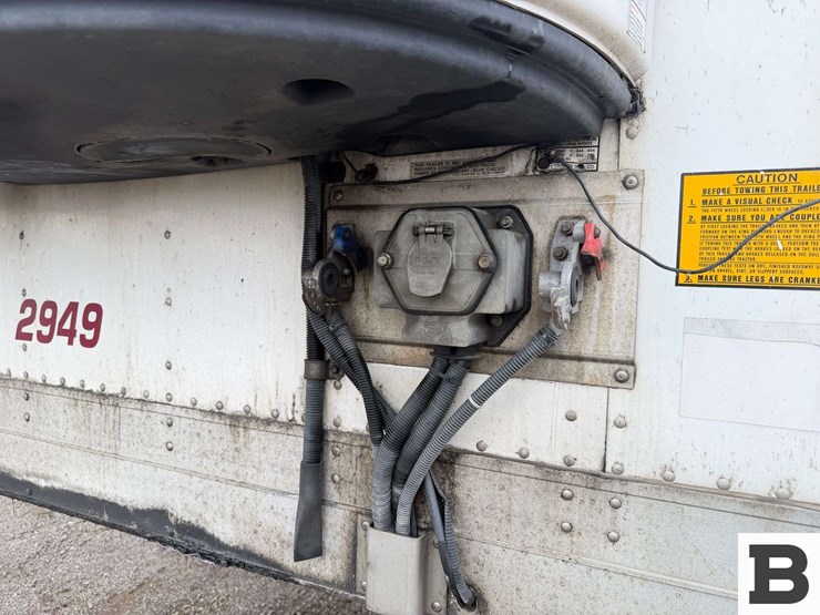 2014-utility-vs3ra-53'-van-trailer-image-9