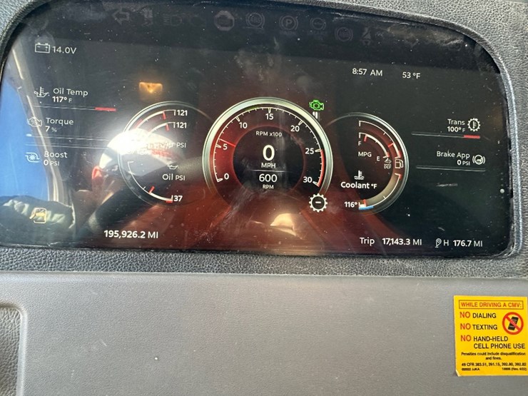 2023-peterbilt-367-image-14