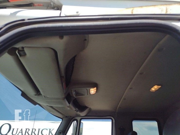 2008-international-durastar-4300-image-14