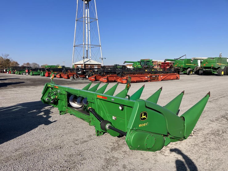 2009-john-deere-608c-image-16