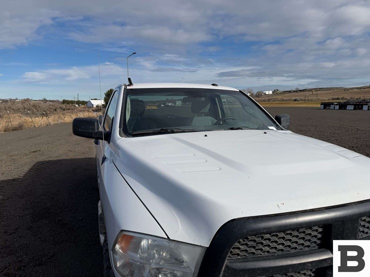 2013-dodge-2500-image-8