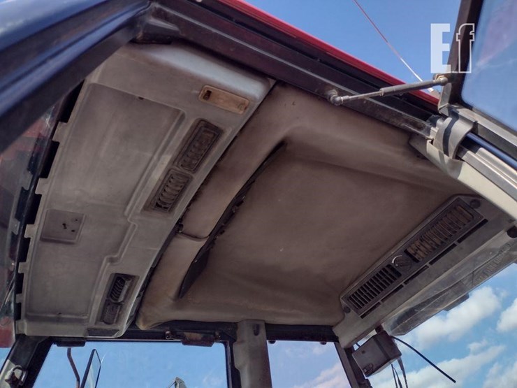 1991-case-ih-5140-image-13