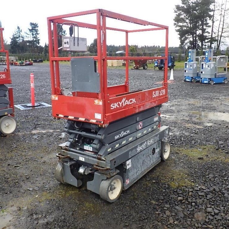 2017 SKYJACK SJIII3219