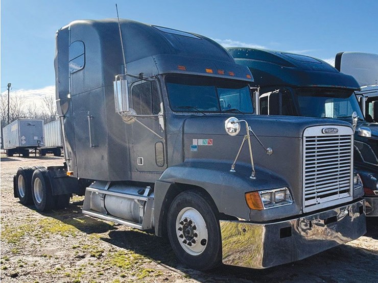 1998-freightliner-fld120-image-1