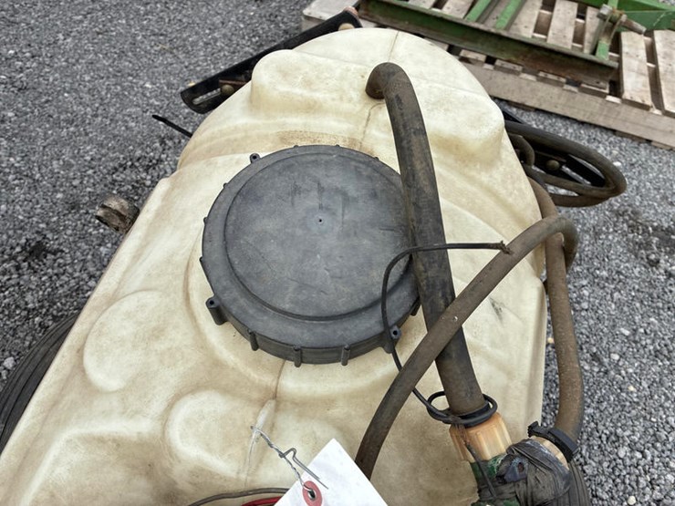 #5178-•-50-gal-poly-sprayer-image-5