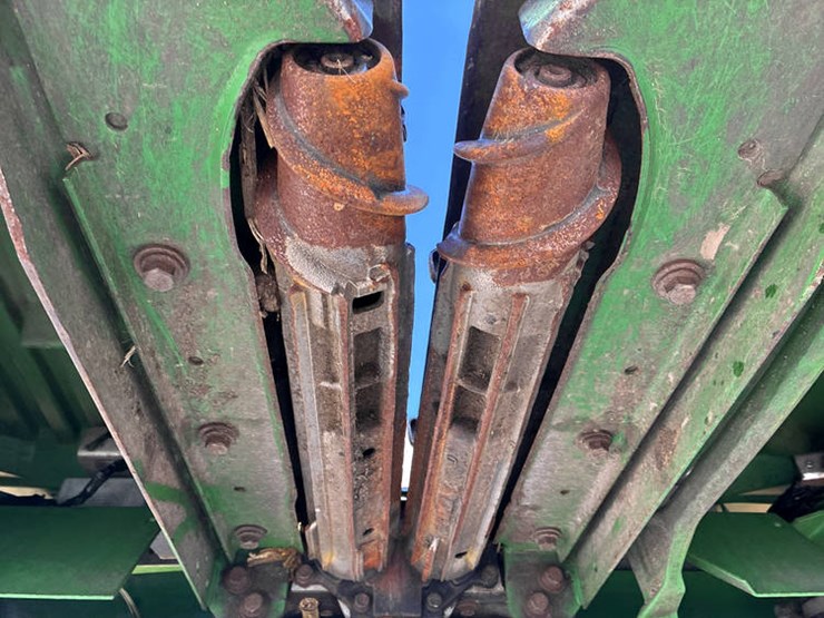 2011-john-deere-612c-image-49