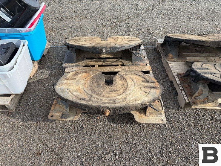 fifth-wheel-hitches-image-4