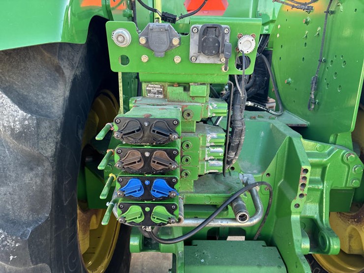 2013-john-deere-9510r-image-29