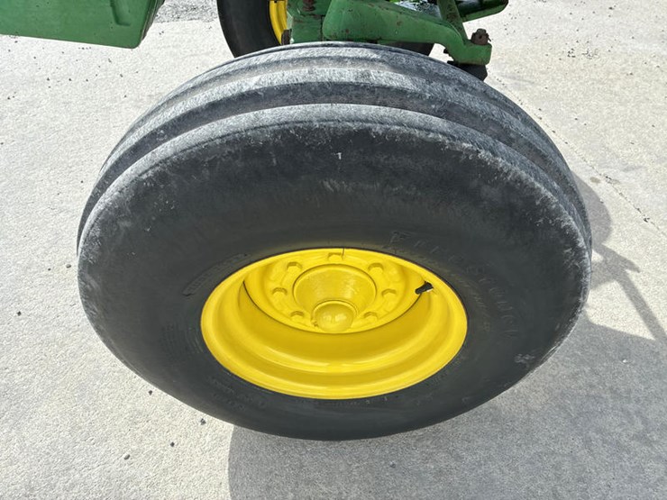 1984-john-deere-4450-image-42