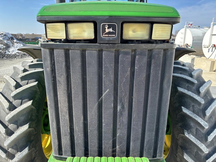 1995-john-deere-8300-image-15