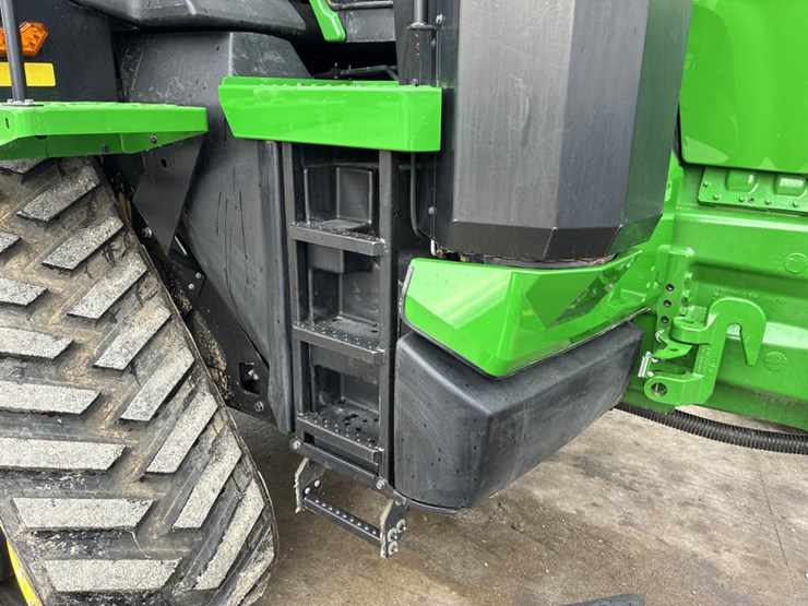 2021-john-deere-8rx-410-image-15