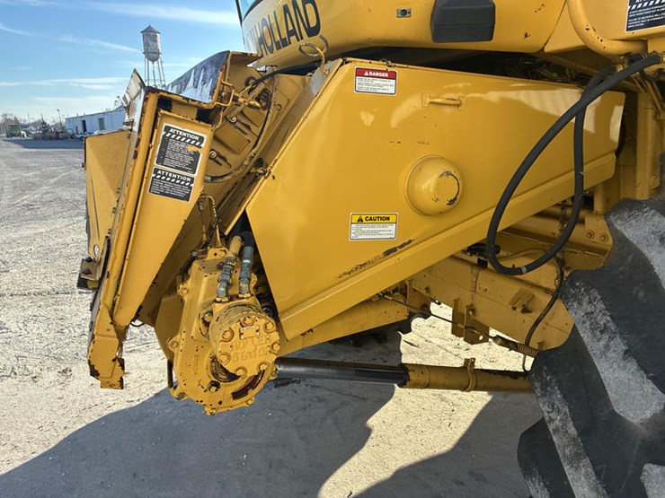 new-holland-tr89-image-26