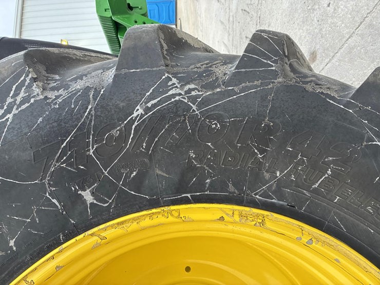 2025-john-deere-9r-590-image-57