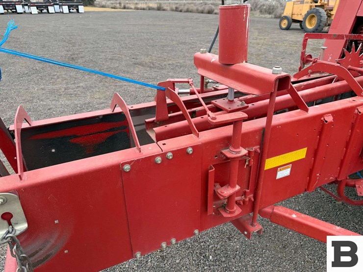 2010-new-holland-bc5080-image-32