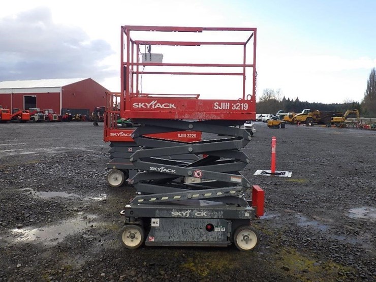 2017-skyjack-sjiii3219-image-8