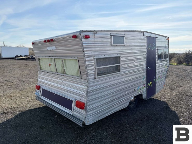 1970-aristrocrat-travel-trailer-image-5