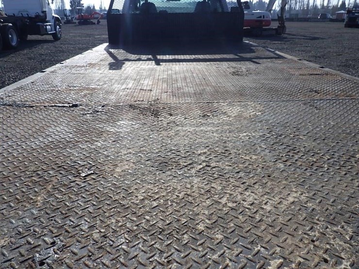 2009-ford-f550-image-11