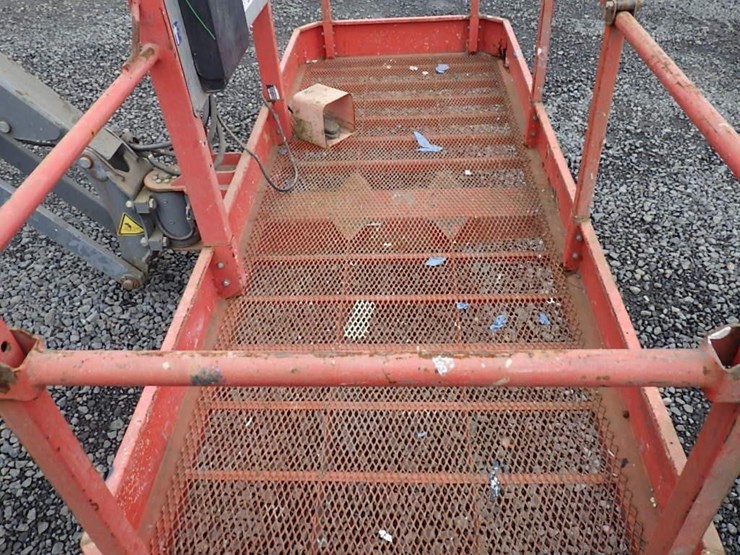 2017-skyjack-sj66t-image-21