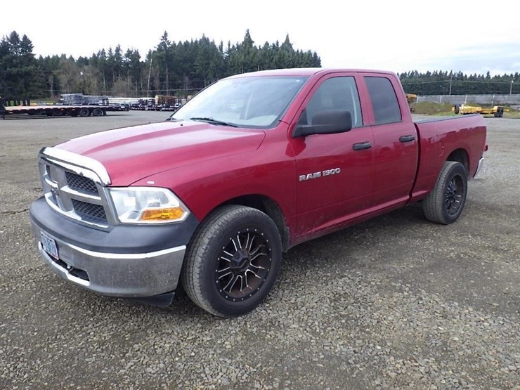 2011-dodge-1500-image-1