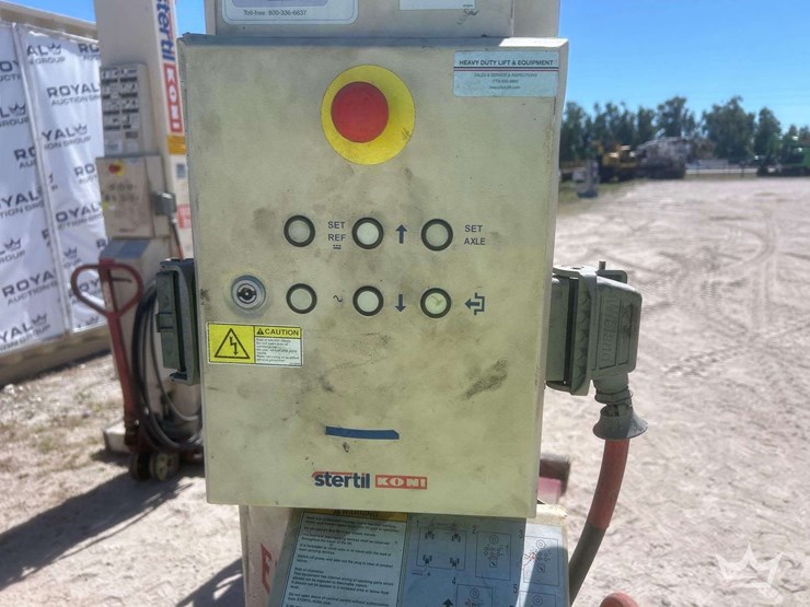 stertil-koni-18000lbs-4-post-auto-lift-image-6