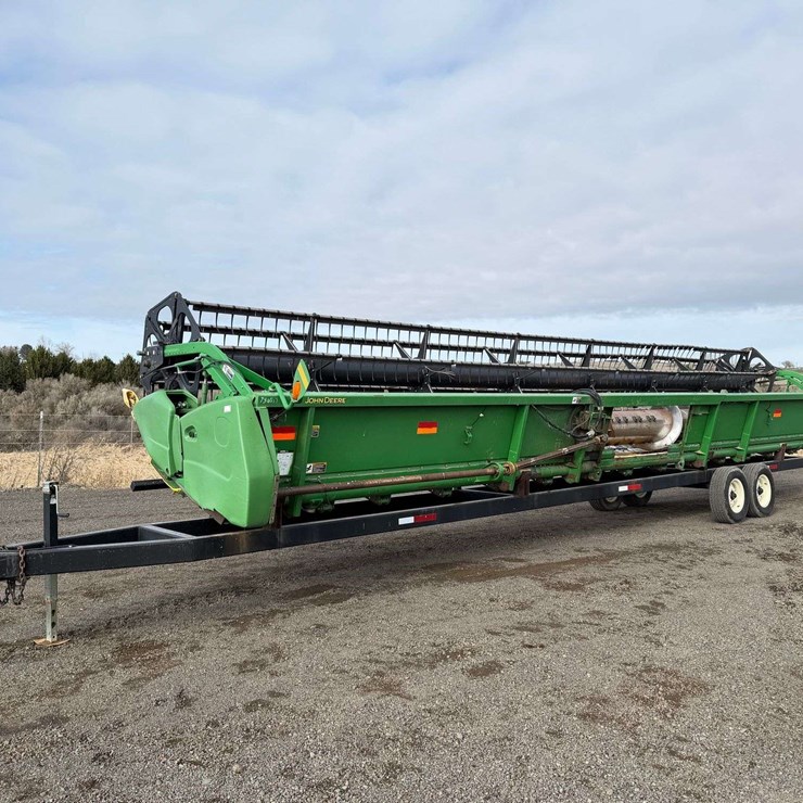 2009 JOHN DEERE 635F