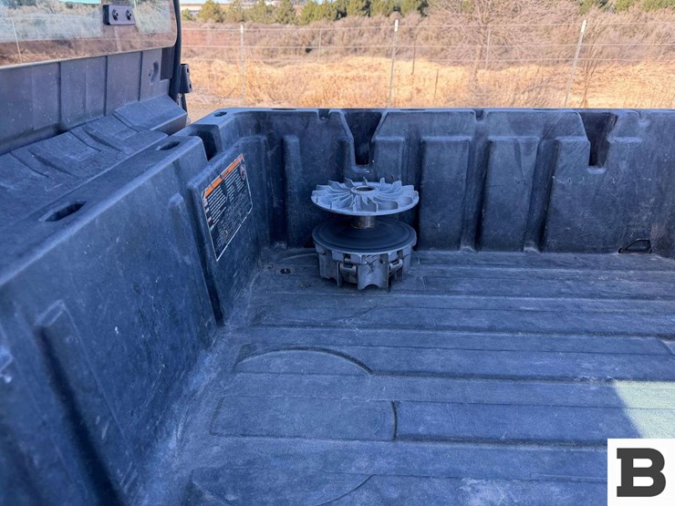 2023-can-am-defender-limited-hd10-atv-image-28