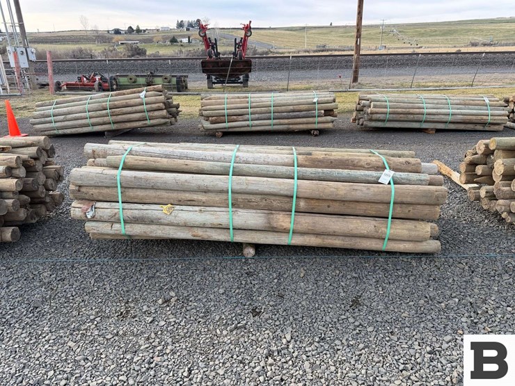 ..-wooden-posts-image-1