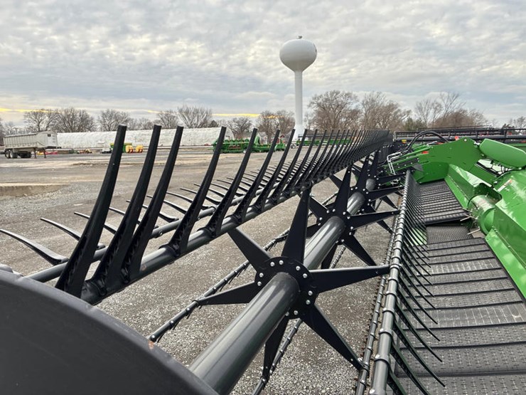 2024-john-deere-rd40f-image-13