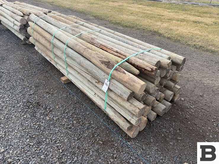 ..-wooden-posts-image-2