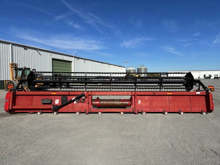 2011-case-ih-3020-image-13