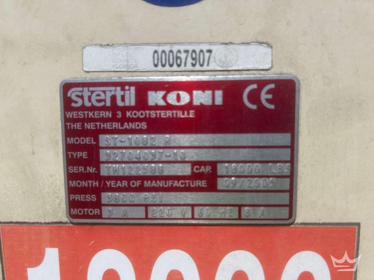 stertil-koni-18000lbs-4-post-auto-lift-image-22