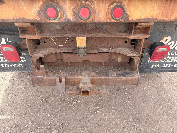 2003-ford-f550-image-10