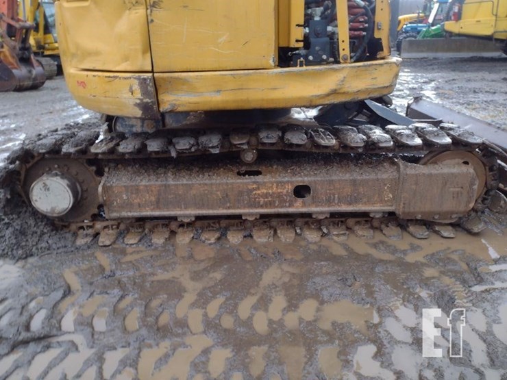 2019-deere-75g-image-32