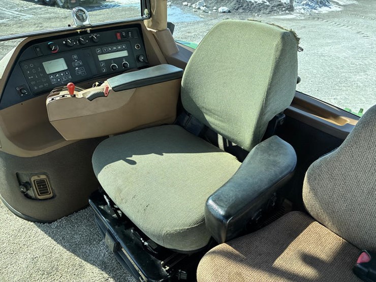 1995-john-deere-8300-image-64