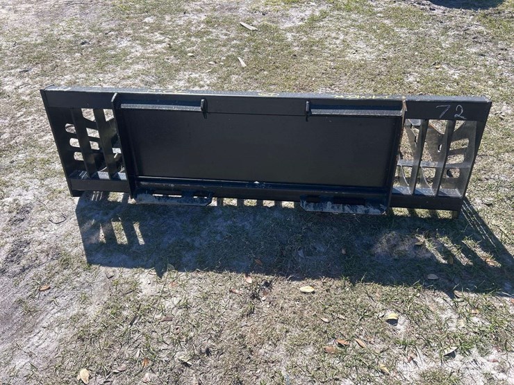 70in-rock-bucket-skid-steer-attachment-image-3