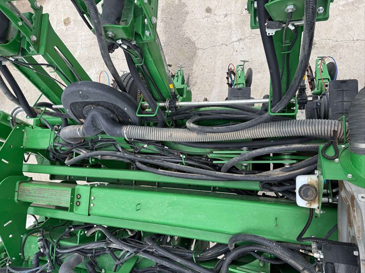 john-deere-1795-image-34