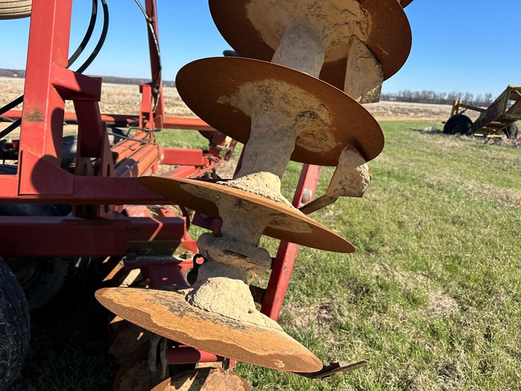 case-ih-3900-image-21