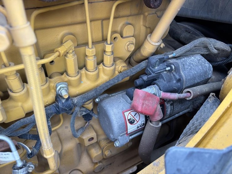 2018-deere-210lep-image-49